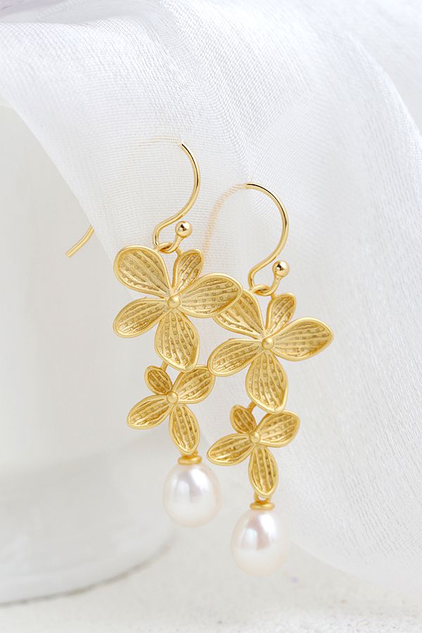 Authentic 925 Sterling Silver Earrings Women Fashion Creative Inlaid Natural Freshwater Pearl 18K Gold Plated Petal Earring