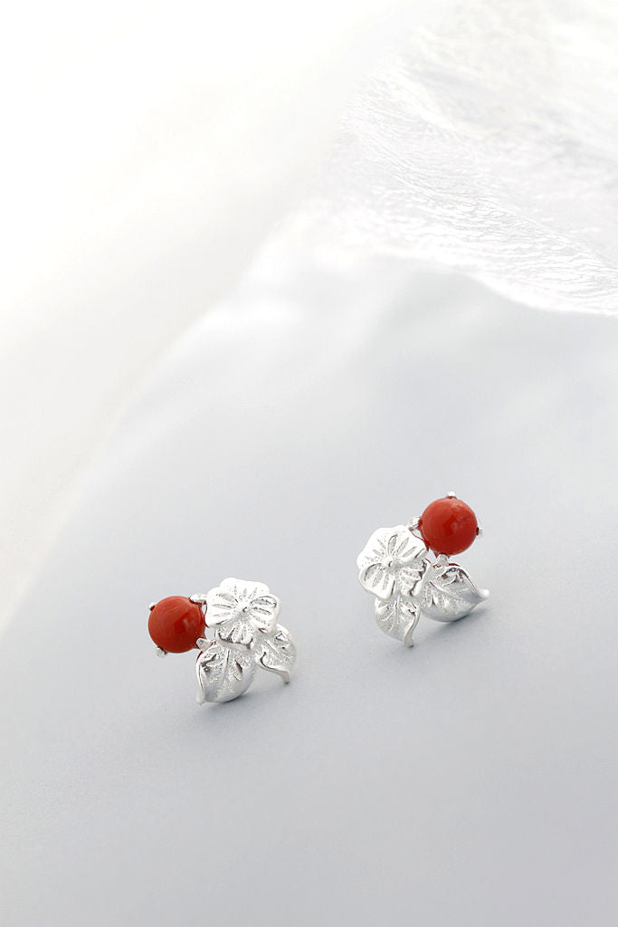 Delicate Understated 925 Sterling Silver Earrings Inlaid Natural South Red Agate Very Petite Earring Simple And Elegant Style