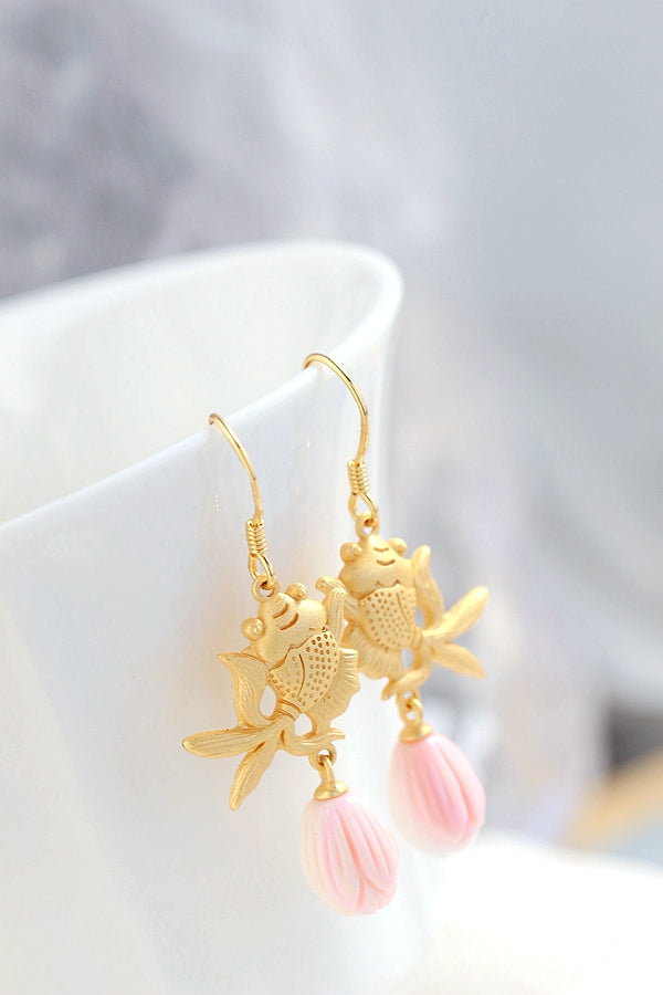Inlaid Natural Pink Shellfish 925 Sterling Silver Earring Creative 18K Gold Plated Little Goldfish Earring Female Jewelry Gift