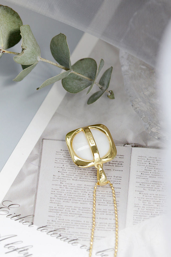Trendy Elegant Women 925 Sterling Silver Pendant Inlaid White Mother-of-Pearl 18k Gold Plating Pendant Modern Classic Jewelry