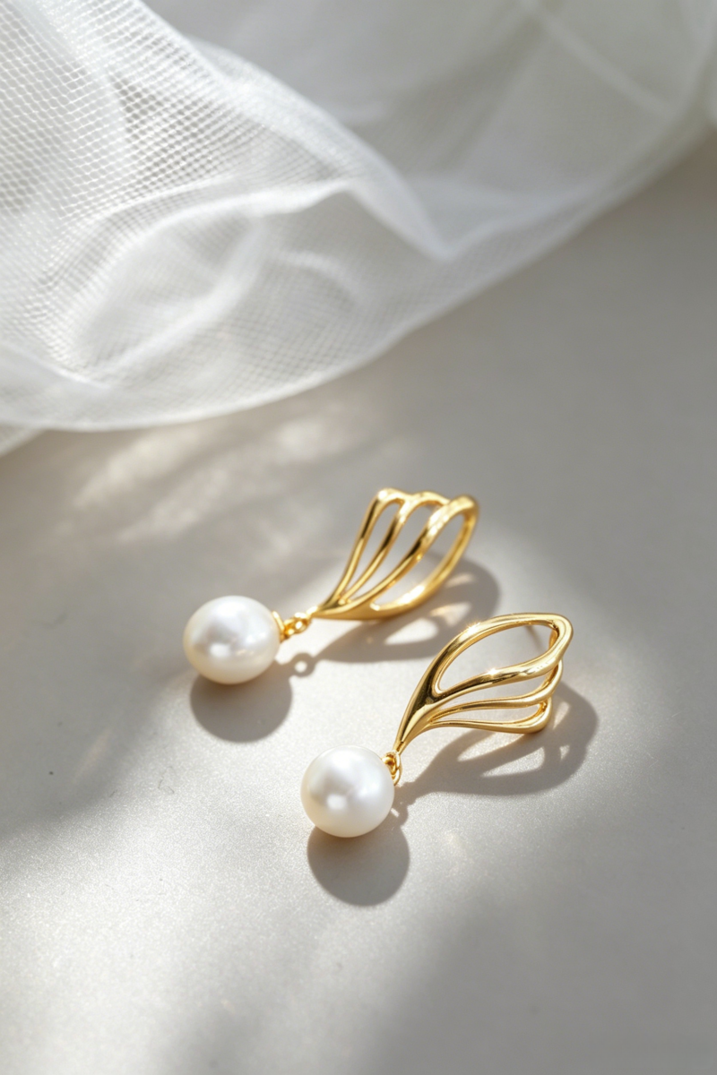 Women Fashion S925 Sterling Silver Dangle Earrings 24K Gold Plated Hollow Butterfly Wing Inlaid Natural Pearl Earring Daily Gift