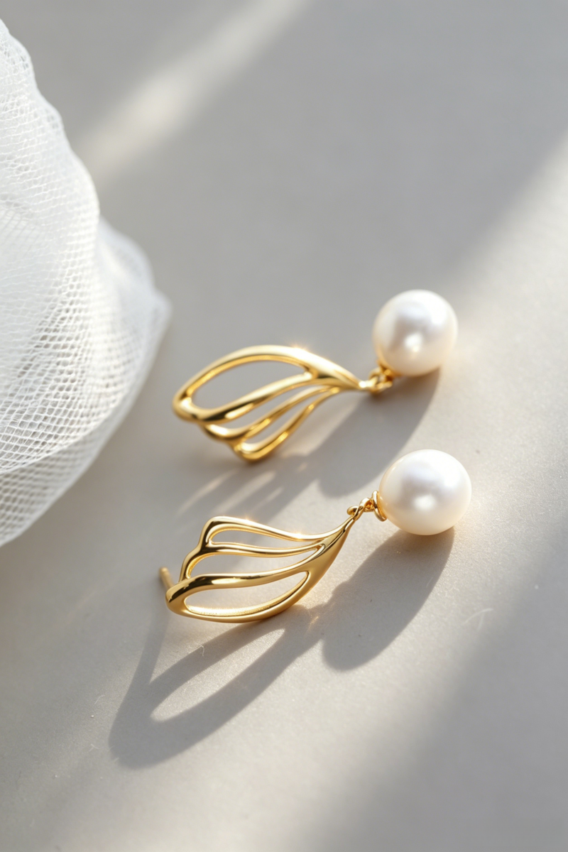 Women Fashion S925 Sterling Silver Dangle Earrings 24K Gold Plated Hollow Butterfly Wing Inlaid Natural Pearl Earring Daily Gift