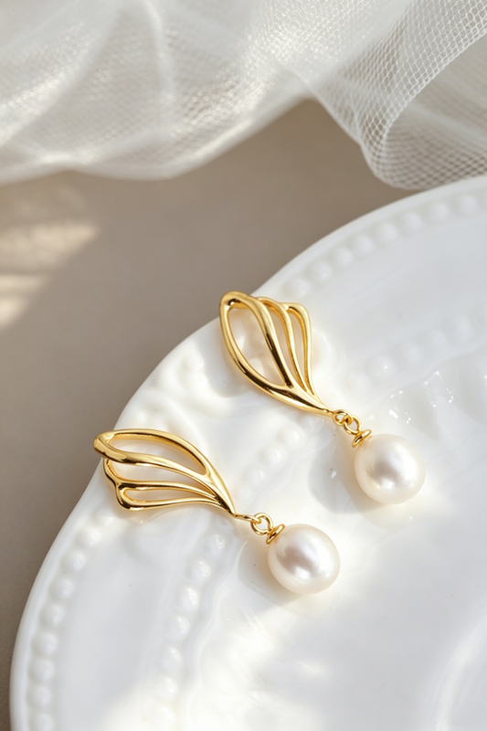 Women Fashion S925 Sterling Silver Dangle Earrings 24K Gold Plated Hollow Butterfly Wing Inlaid Natural Pearl Earring Daily Gift