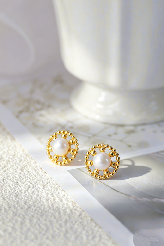 925 Sterling Silver Earring Inlaid Natural Freshwater Pearl 24K Gold Plated Earrings Designed for the modern woman Jewelry Gift
