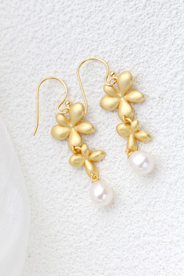 Authentic 925 Sterling Silver Earrings Women Fashion Creative Inlaid Natural Freshwater Pearl 18K Gold Plated Petal Earring
