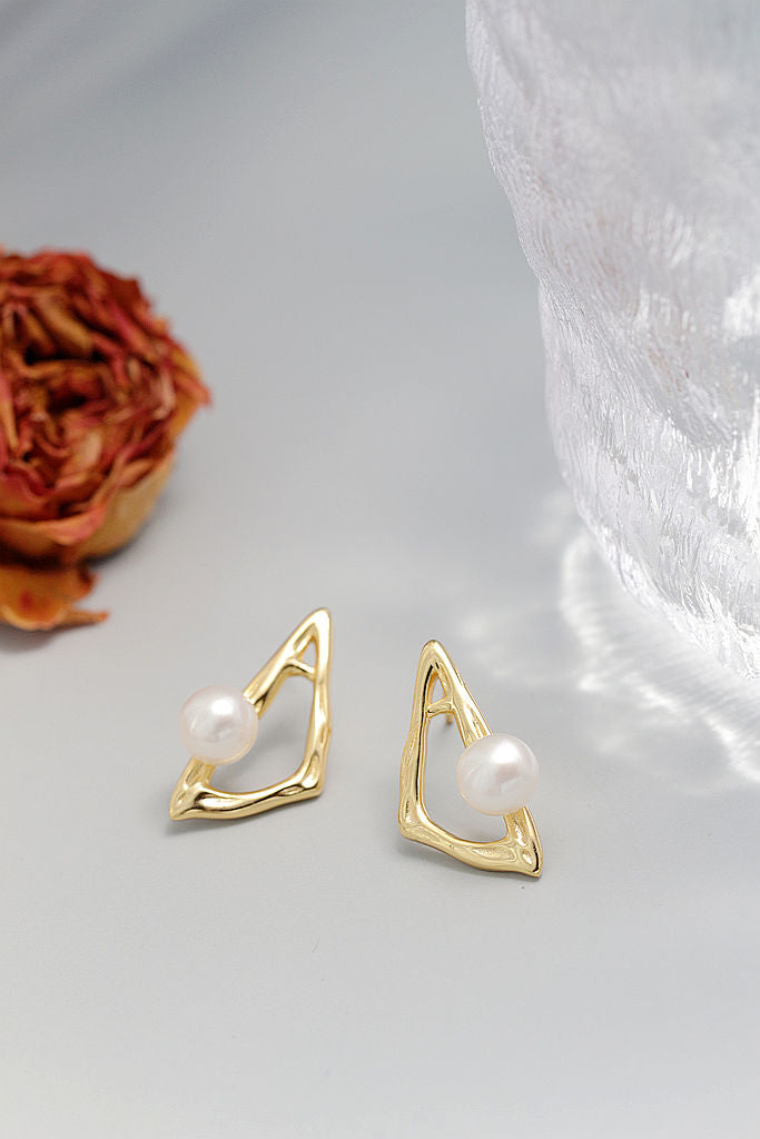 925 Sterling Silver Earrings Inlaid Natural Freshwater Pearl 18K Gold Plated Irregular Triangle Earring Minimalist Jewelry