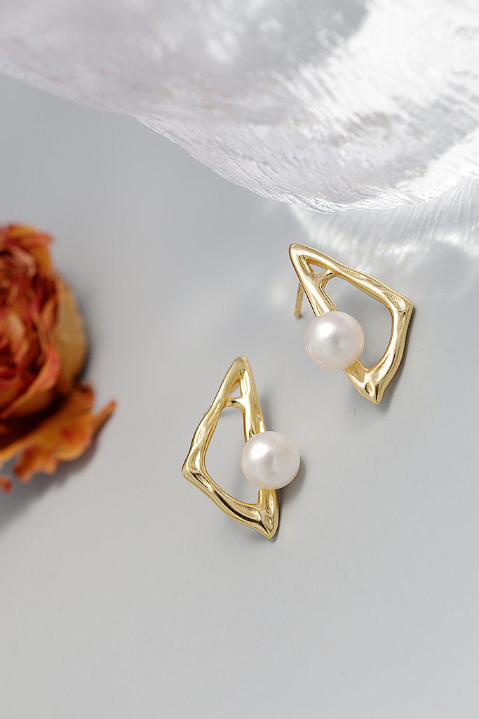 925 Sterling Silver Earrings Inlaid Natural Freshwater Pearl 18K Gold Plated Irregular Triangle Earring Minimalist Jewelry