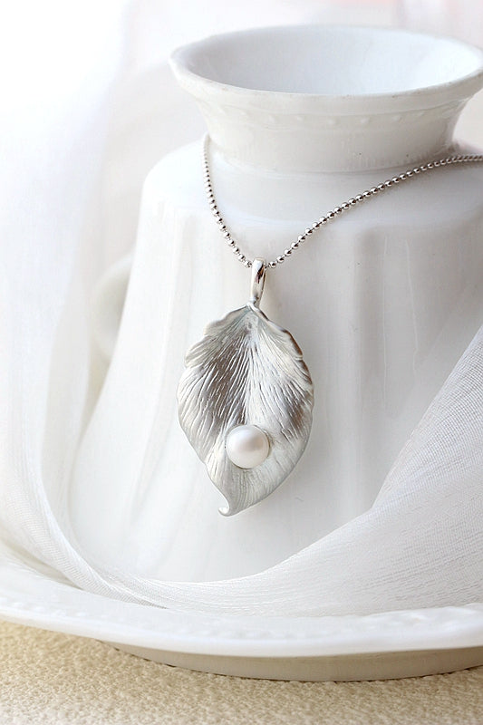 Authentic 925 Sterling Silver Pendant Creative Leaf Inlaid Natural Freshwater Pearl Pendants Trendy Style Women Jewelry Gift
