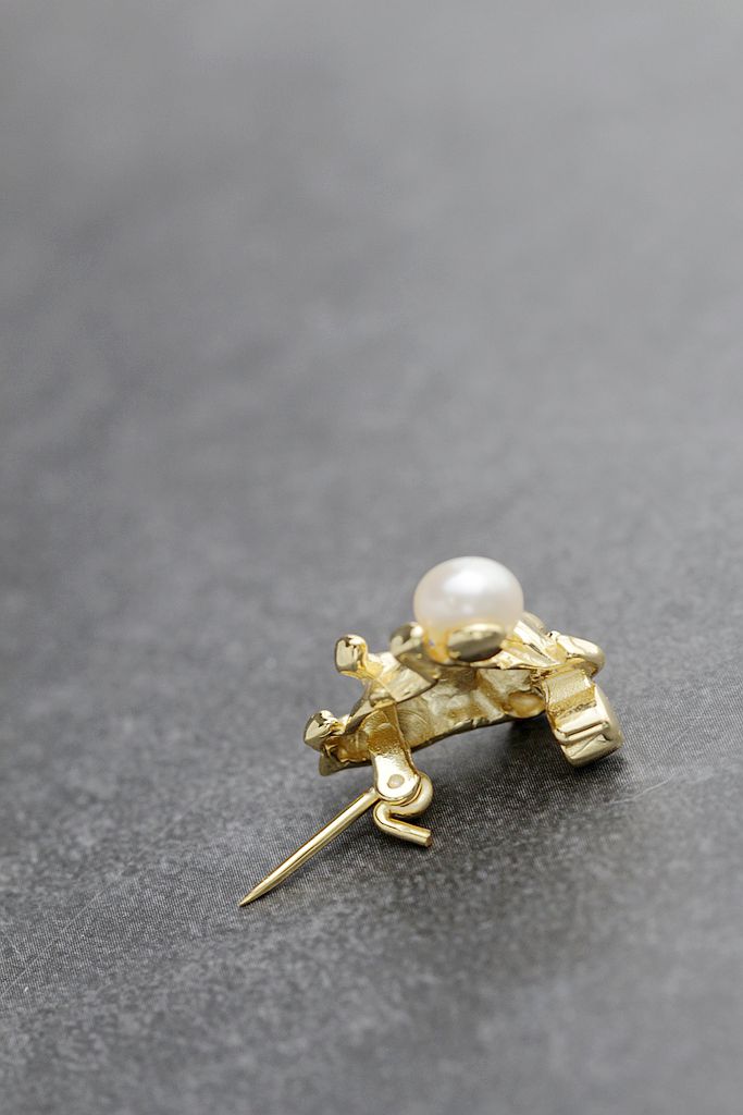 925 Sterling Silver Brooch 18K Gold Plated Little Shar-Pei Dog Inlaid Natural Freshwater Pearl Trendy Quality Jewelry