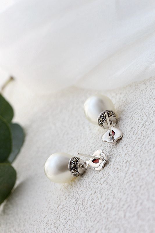 Authentic 925 Sterling Silver Lady Retro Charm Inlaid Trendy Style Imitation Pearl and Red Zircon Earring Jewelry Gift