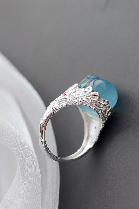 925 Sterling Silver Retro Style Ring Inlaid Natural Aquamarine Carved Into The Image of Pi Xiu From Chinese Mythology
