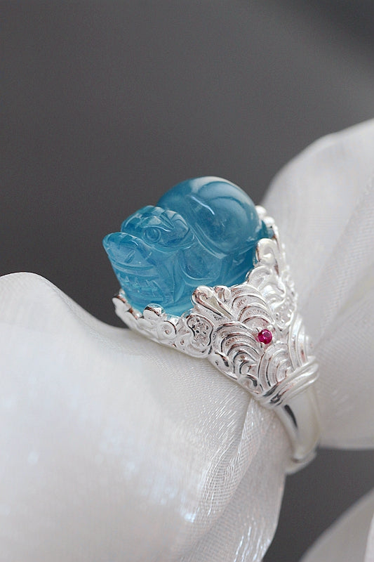 925 Sterling Silver Retro Style Ring Inlaid Natural Aquamarine Carved Into The Image of Pi Xiu From Chinese Mythology