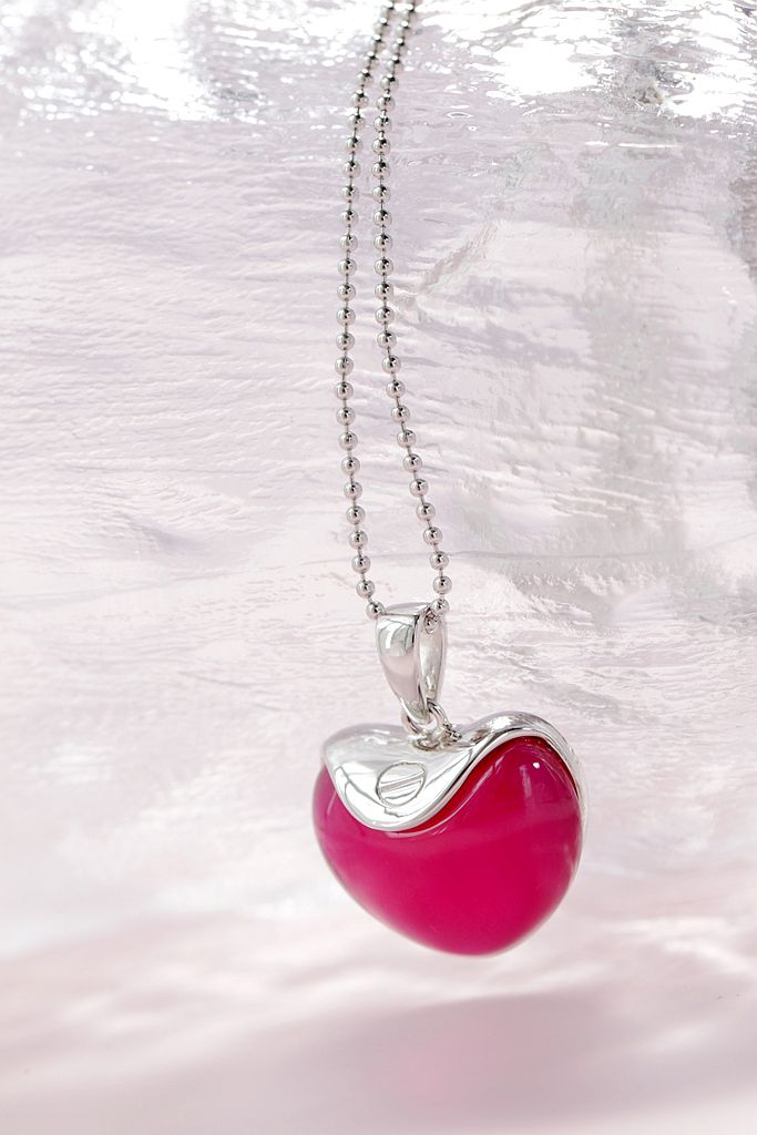 925 Sterling Silver Pendant Inlaid Artificial Ruby Fashion Heart Shaped Pendant