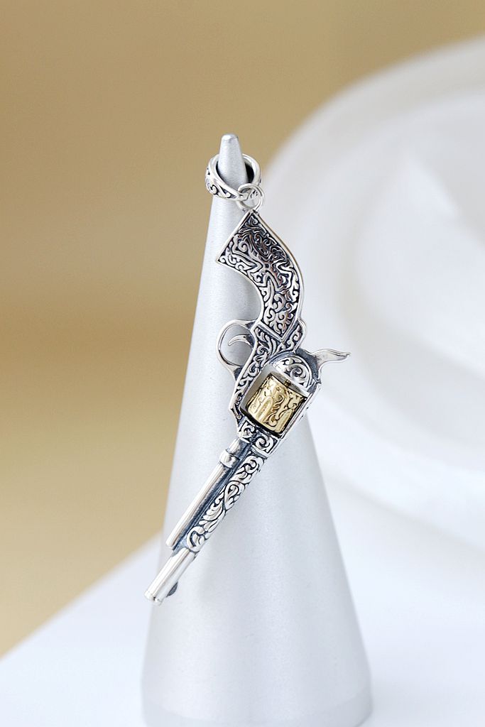 Authentic 925 Sterling Silver Pendant Retro and Nostalgic Dtyle Pendant Vintage Revolver have historical sentiment Jewelry Gift
