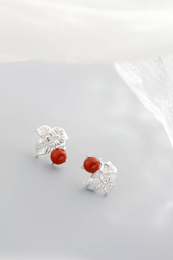 Delicate Understated 925 Sterling Silver Earrings Inlaid Natural South Red Agate Very Petite Earring Simple And Elegant Style