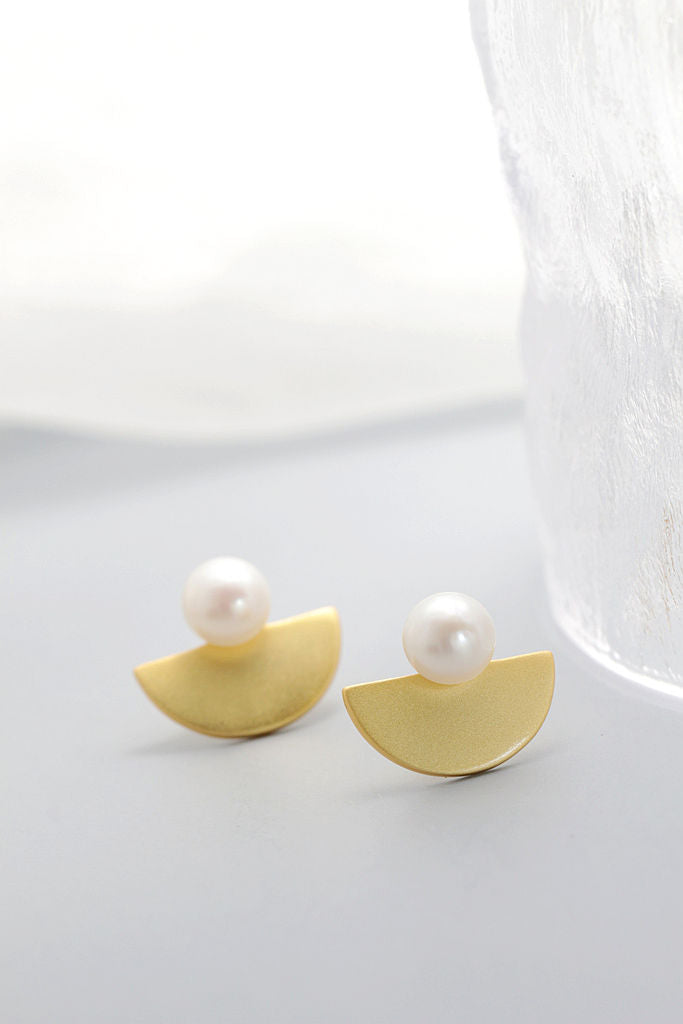 925 Sterling Silver Earring Inlaid Natural Freshwater Pearl Fashion Creative Semi-Circle 18K Antique Gold Plating Earring