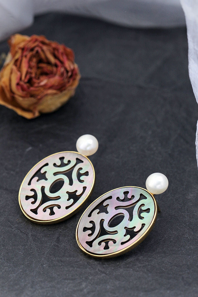 Vintage Style Elegant 925 Sterling Silver Earring Fashion 18K Gold Plated Natural Black Shell Carved Freshwater Pearl Earrings
