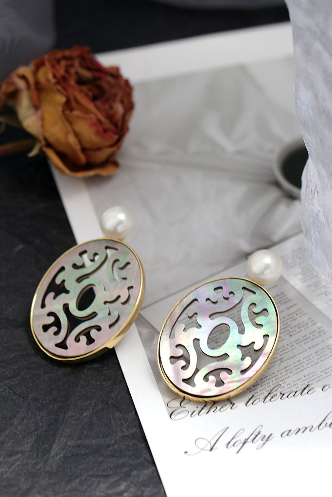 Vintage Style Elegant 925 Sterling Silver Earring Fashion 18K Gold Plated Natural Black Shell Carved Freshwater Pearl Earrings