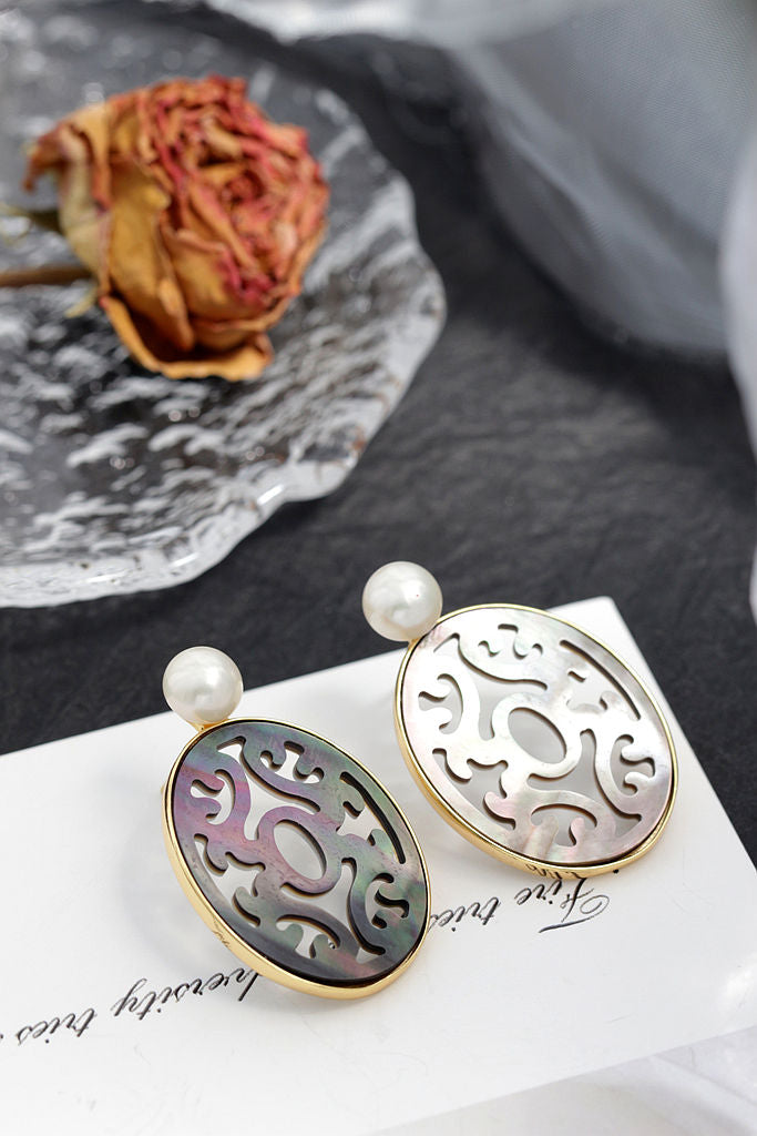 Vintage Style Elegant 925 Sterling Silver Earring Fashion 18K Gold Plated Natural Black Shell Carved Freshwater Pearl Earrings
