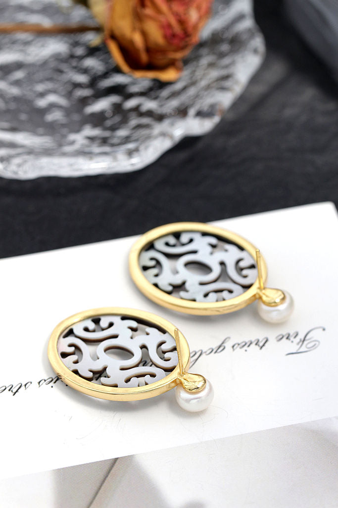 Vintage Style Elegant 925 Sterling Silver Earring Fashion 18K Gold Plated Natural Black Shell Carved Freshwater Pearl Earrings