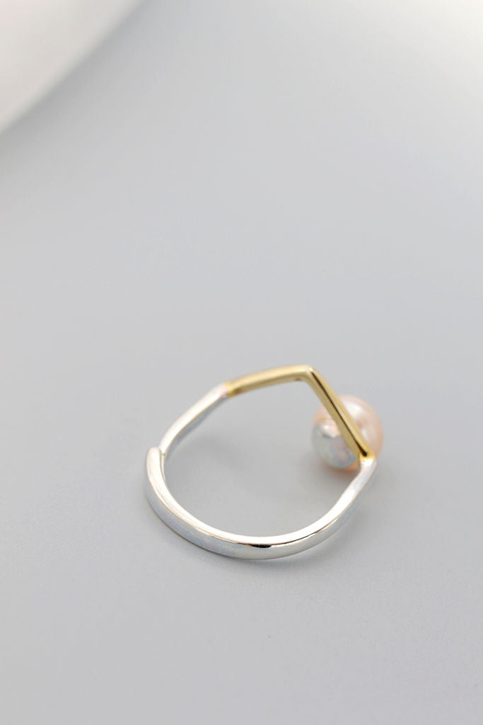 Authentic 925 Sterling Silver Rings Inlaid Natural Freshwater Pearl V-Shape Fashion Lady an adjustable Open-Style Ring Jewelry