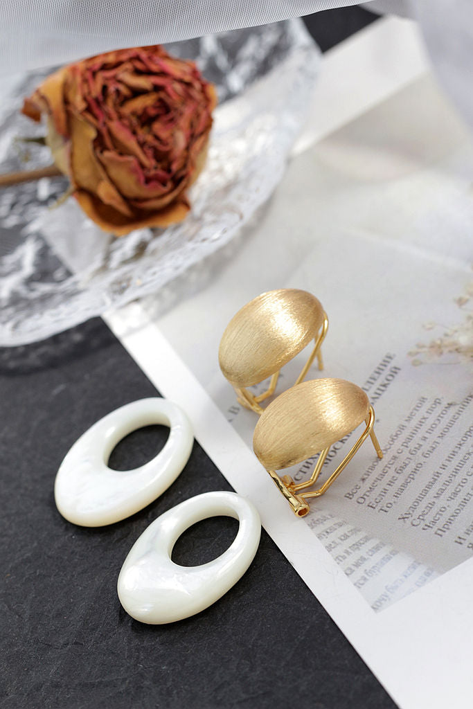 Elegance and Versatility Natural Pearl Shellfish 925 Sterling Silver Earring Fashion 18K Gold Plated Earring Female Jewelry Gift