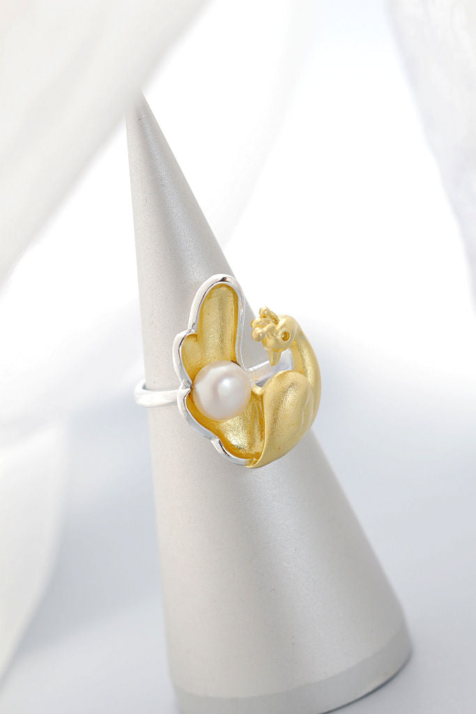 Elegant Fashion 925 Sterling Silver Rings Inlaid Natural Freshwater Pearl 18K Gold Plated Lucky Peacock Statement Ring