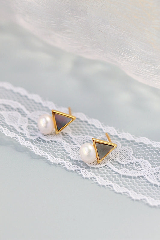 925 Sterling Silver Earring Inlaid Natural Freshwater Pearl Black Shellfish Fashion Creative Small Earstuds Lady