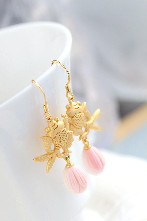 Inlaid Natural Pink Shellfish 925 Sterling Silver Earring Creative 18K Gold Plated Little Goldfish Earring Female Jewelry Gift