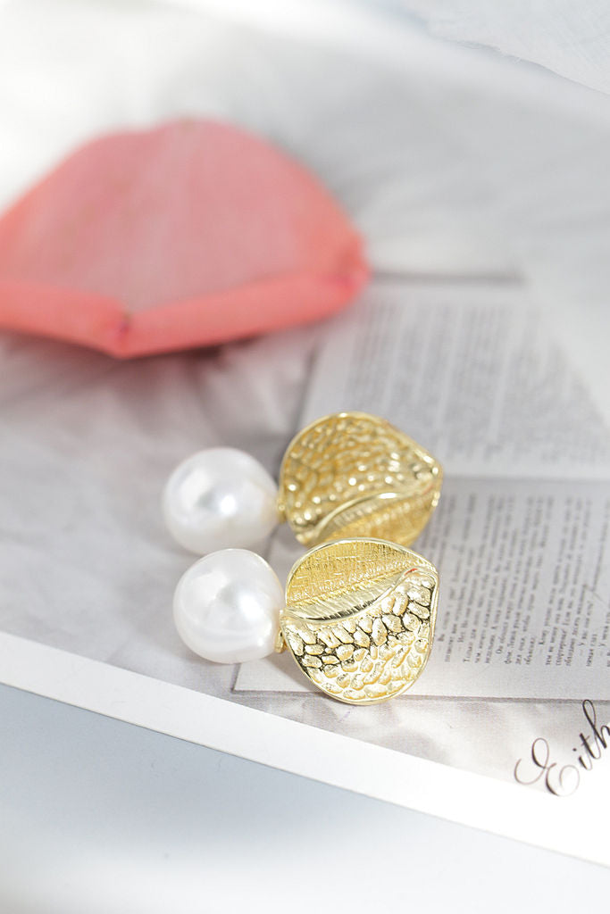 Classic Elegance 925 Sterling Silver Earring Inlaid Natural Baroque Pearl 18K Gold Plated Earrings Fashion Women Jewelry Gift