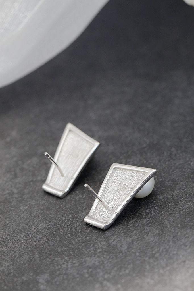 Authentic 925 Sterling Silver Earring Inlaid Natural Freshwater Pearl Geometric Trapezoidal Design Simple Modern Women Earstuds