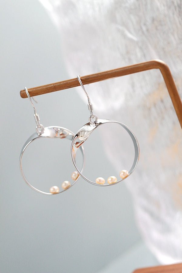 925 Sterling Silver Earring Inlaid Natural Freshwater Pearl Classic Fashion Circular Earring