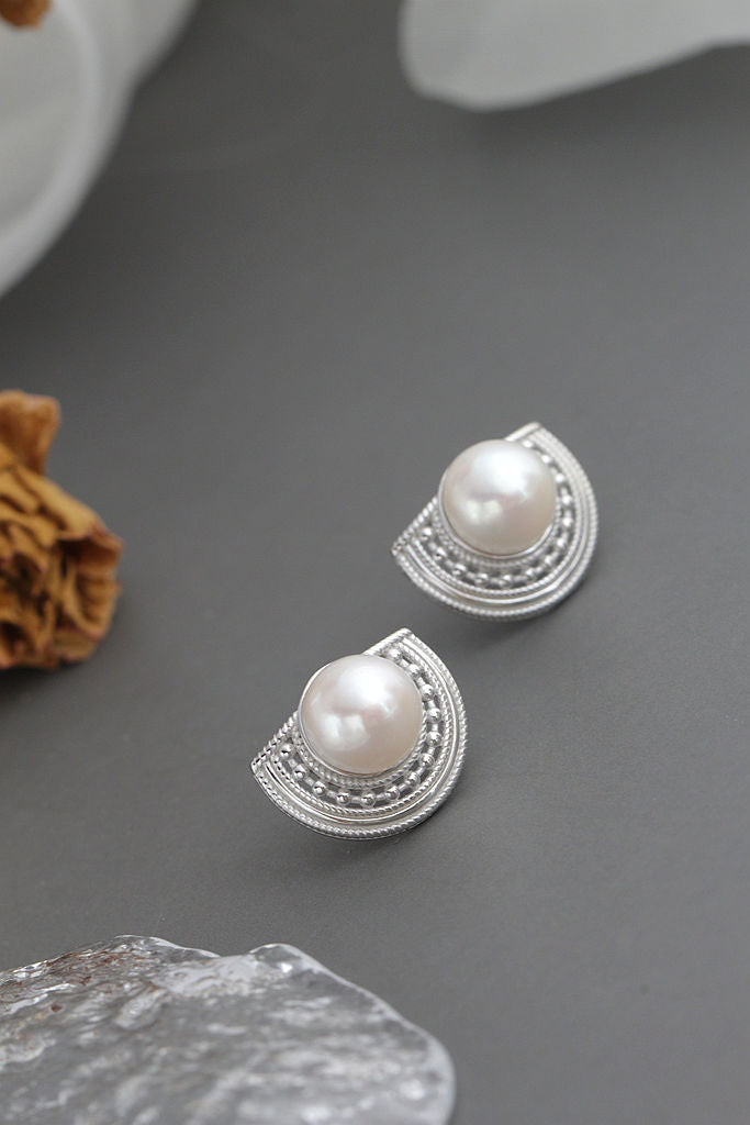 Authentic 925 Sterling Silver Earstuds Hollowed-Out Floral Pattern Inlaid Natural Pearl Semi-Circular Gentle Graceful Earring