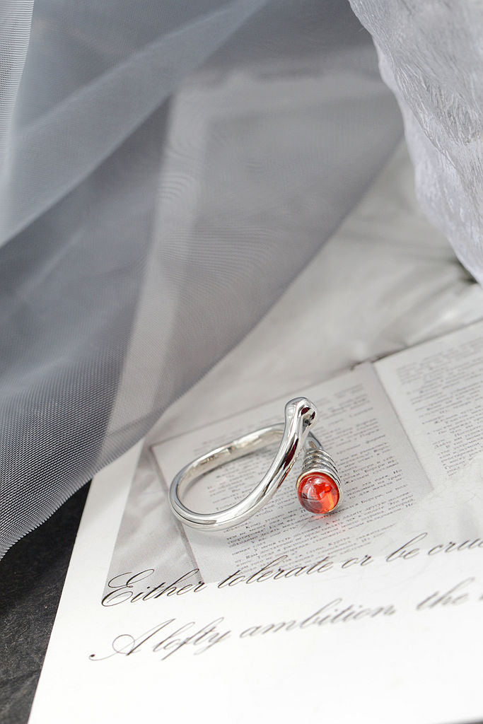 Classic Elegance 925 Sterling Silver Rings Inlaid Artificial Red Zircon Trendy Style Opening Adjustable Ring Women Jewelry Gift