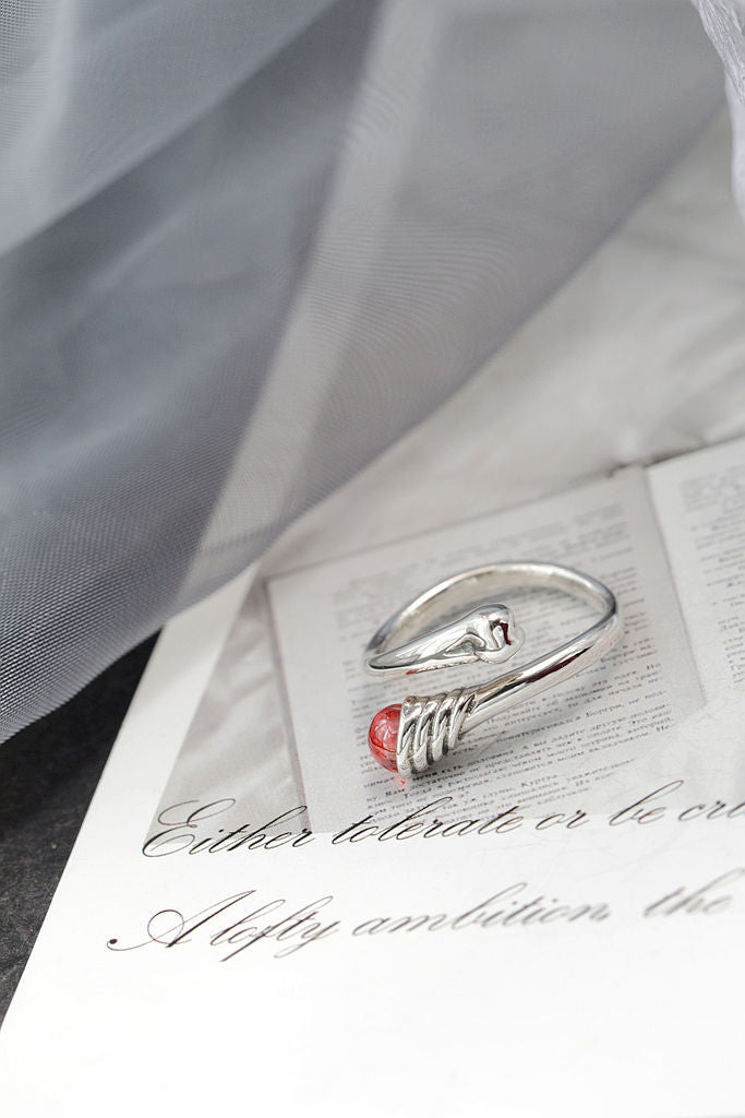 Classic Elegance 925 Sterling Silver Rings Inlaid Artificial Red Zircon Trendy Style Opening Adjustable Ring Women Jewelry Gift
