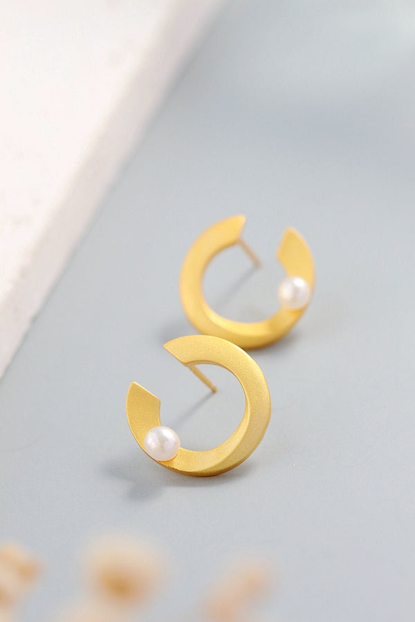 Creative Trendy C Shape Personality 925 Sterling Silver EarStuds Inlaid Natural Freshwater Little Pearl 18K Gold Plated Earring