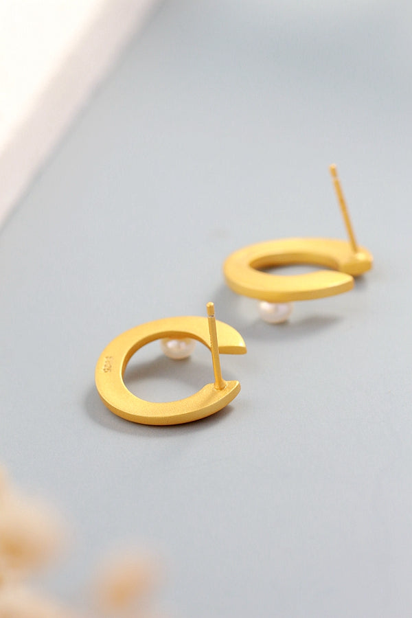 Creative Trendy C Shape Personality 925 Sterling Silver EarStuds Inlaid Natural Freshwater Little Pearl 18K Gold Plated Earring