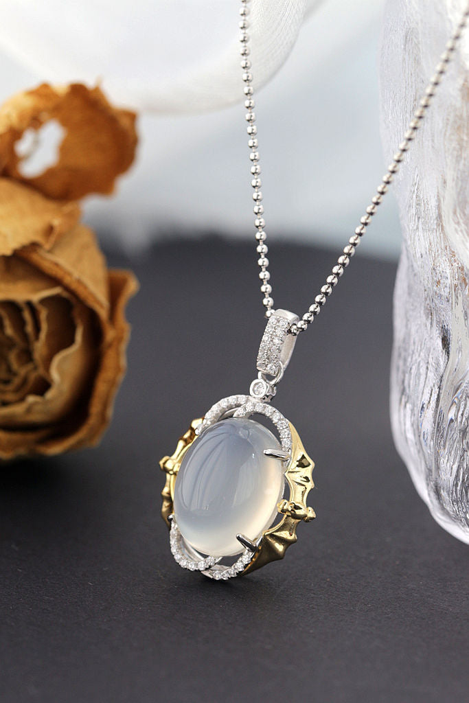 Authentic 925 Sterling Silver Retro Style Bat Pendant Inlaid Natural White Chalcedony Silver Pendant Trendy Style Jewelry Gift
