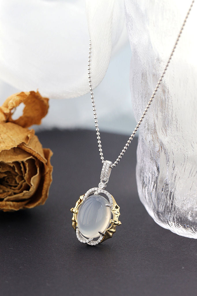 Authentic 925 Sterling Silver Retro Style Bat Pendant Inlaid Natural White Chalcedony Silver Pendant Trendy Style Jewelry Gift
