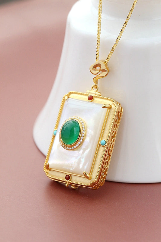 Authentic 925 Sterling Silver Pendant Inlaid Natural Pearl Shellfish Green Chalcedony 18K Gold Plated Pendant Lady Jewelry Gift