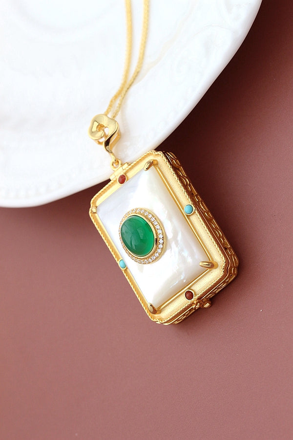 Authentic 925 Sterling Silver Pendant Inlaid Natural Pearl Shellfish Green Chalcedony 18K Gold Plated Pendant Lady Jewelry Gift
