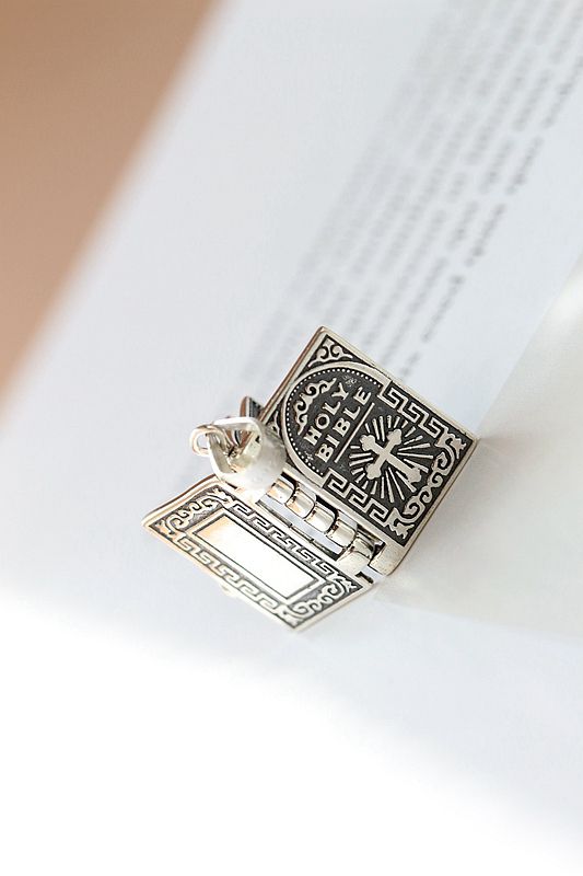 925 Sterling Silver Pendant Jesus Biblical That Can Be Opened Books Pendant Retro National Style Jewelry Gift