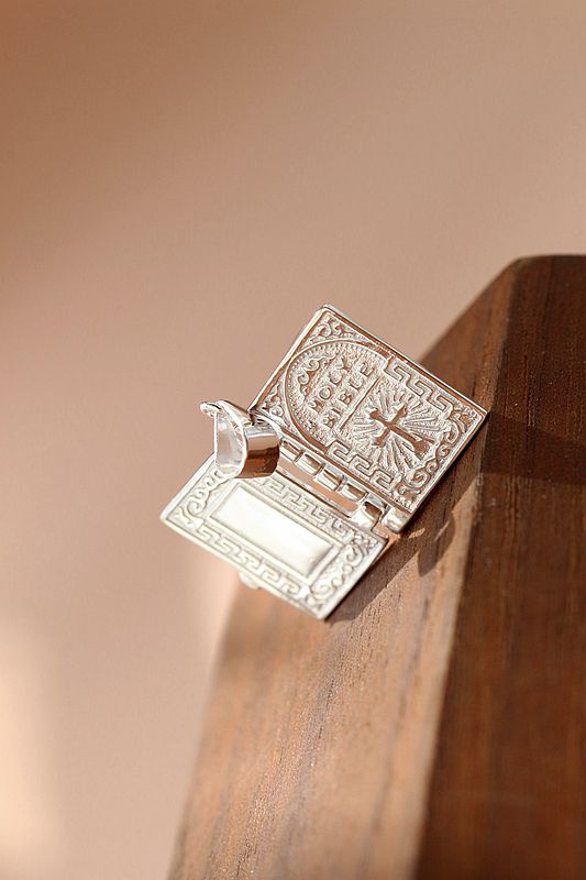 925 Sterling Silver Pendant Jesus Biblical That Can Be Opened Books Pendant Retro National Style Jewelry Gift