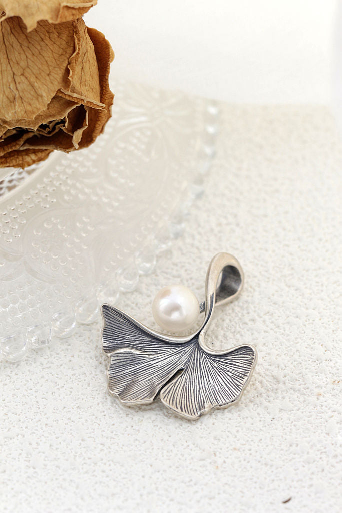 Authentic 925 Sterling Silver Pendant Vintage Aesthetic Gingko Leaf Inlaid Natural Freshwater Pearl Pendants Fashion Women Gift