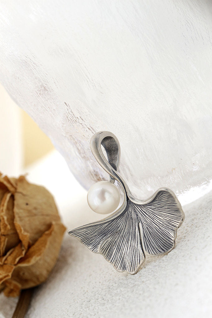 Authentic 925 Sterling Silver Pendant Vintage Aesthetic Gingko Leaf Inlaid Natural Freshwater Pearl Pendants Fashion Women Gift