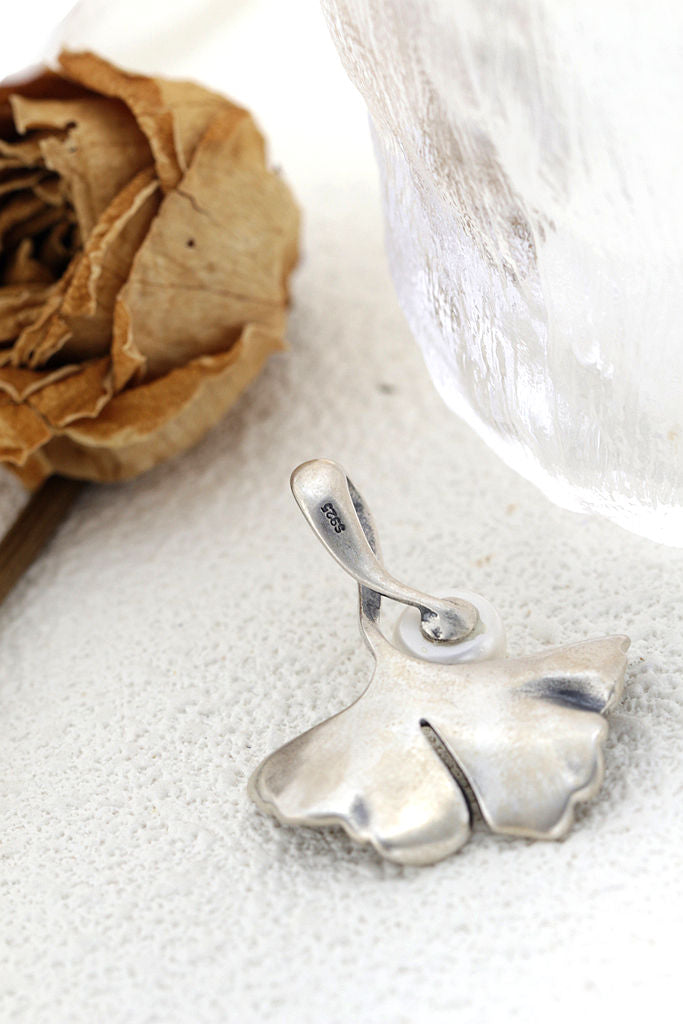 Authentic 925 Sterling Silver Pendant Vintage Aesthetic Gingko Leaf Inlaid Natural Freshwater Pearl Pendants Fashion Women Gift