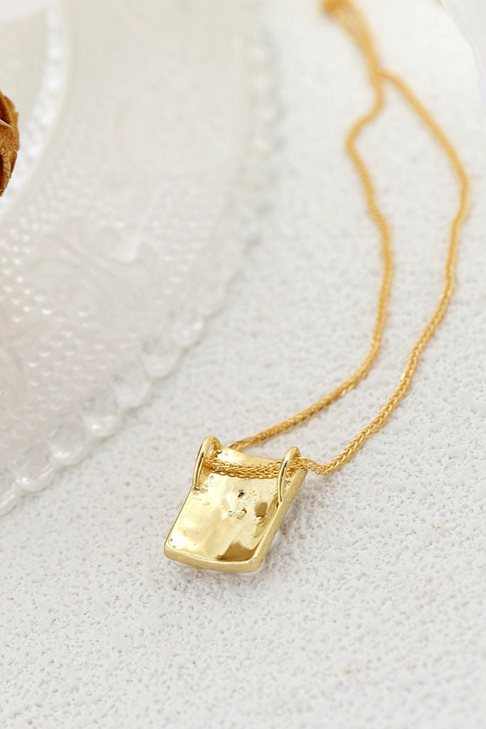 Simple Yet Classic 925 Sterling Silver Pendant Inlaid Natural Freshwater Pearl Fashion18k Gold Plating Rectangle Pendant Jewelry