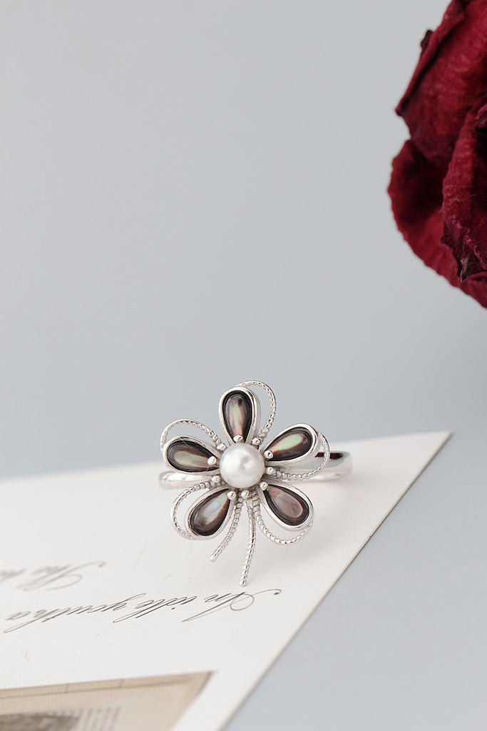 Natural Pearl Shellfish Delicate Flower Shape 925 Sterling Silver Rings Inlaid Natural Freshwater Pearl Lady Ring Jewelry Gift