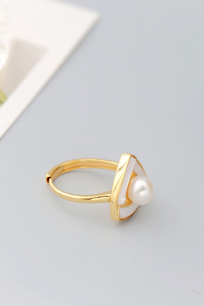Trendy Geometric Triangular 925 Sterling Silver Rings Inlaid Natural Freshwater Pearl 18K Gold Plated Ring Lady Jewelry Gift