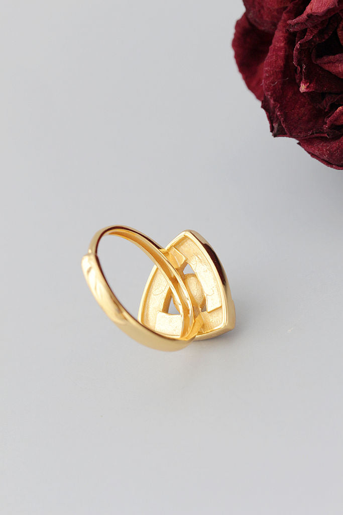 Trendy Geometric Triangular 925 Sterling Silver Rings Inlaid Natural Freshwater Pearl 18K Gold Plated Ring Lady Jewelry Gift